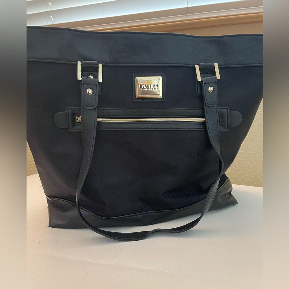 Kenneth Cole purse, gently used